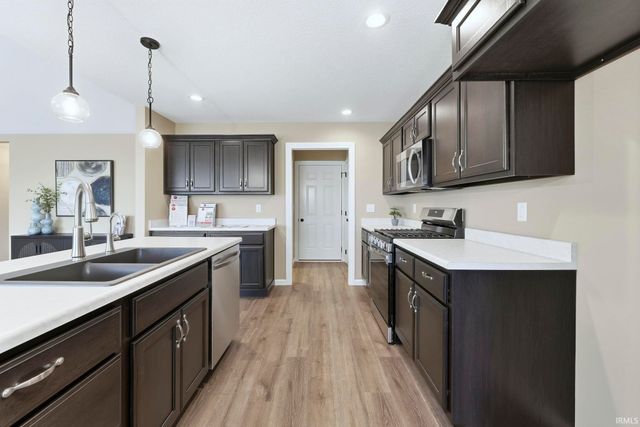 22238 Travertine Run, Woodburn, IN 46797