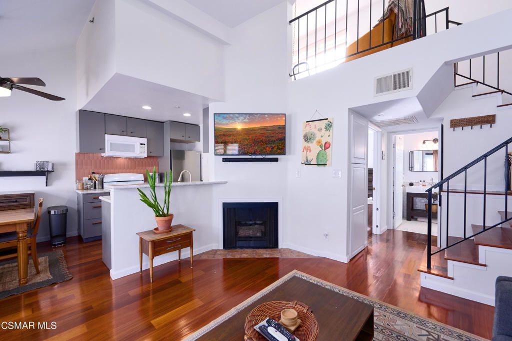 1118 E Palmer Avenue 205, Glendale, CA 91205