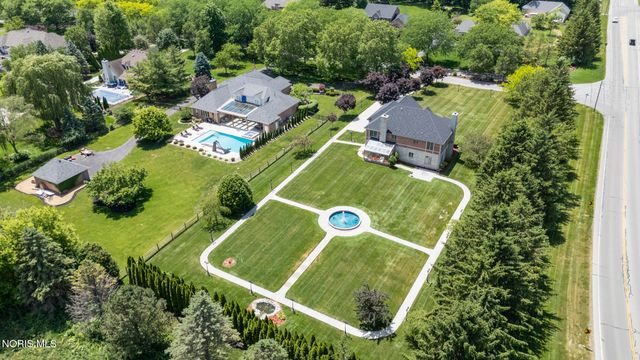 3315 Stonebrooke Lane, Maumee, OH 43537