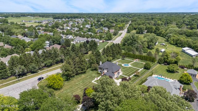 3315 Stonebrooke Lane, Maumee, OH 43537