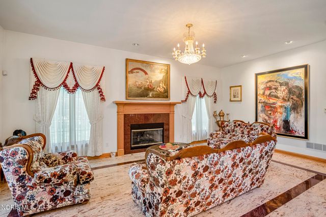 3315 Stonebrooke Lane, Maumee, OH 43537