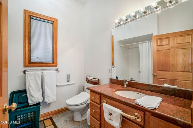3315 Stonebrooke Lane, Maumee, OH 43537
