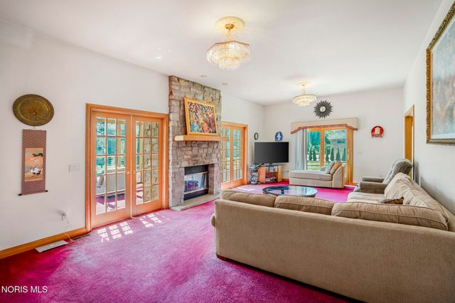 3315 Stonebrooke Lane, Maumee, OH 43537
