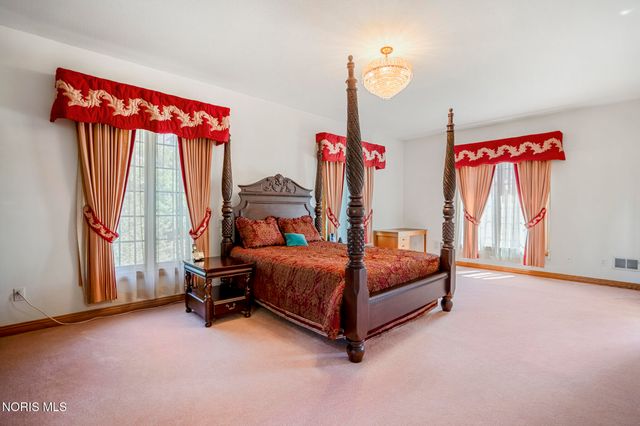 3315 Stonebrooke Lane, Maumee, OH 43537