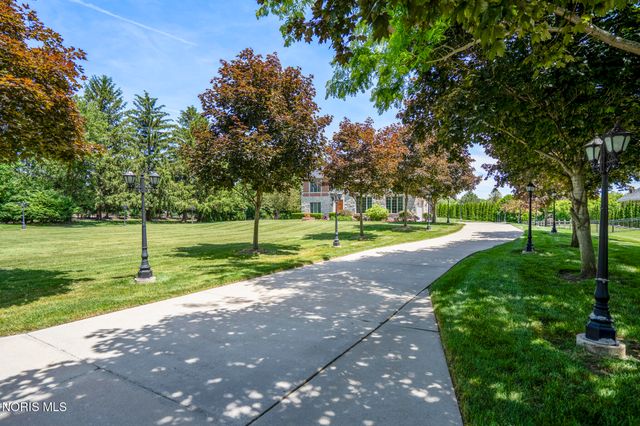 3315 Stonebrooke Lane, Maumee, OH 43537
