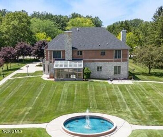 3315 Stonebrooke Lane, Maumee, OH 43537