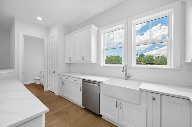 4302 W NORTH B STREET 2, Tampa, FL 33609