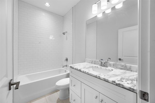 4302 W NORTH B STREET 2, Tampa, FL 33609