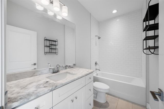 4302 W NORTH B STREET 2, Tampa, FL 33609