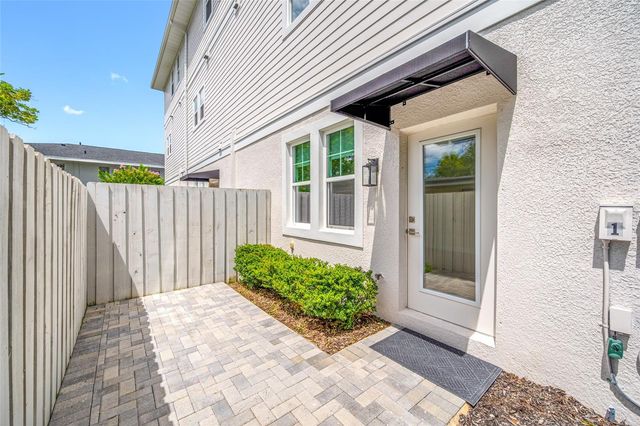 4302 W NORTH B STREET 2, Tampa, FL 33609