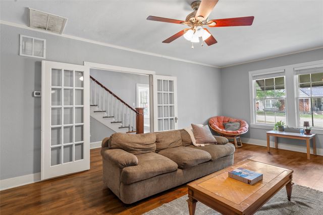2912 Fort Avenue, Waco, TX 76707