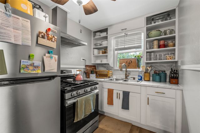 2912 Fort Avenue, Waco, TX 76707