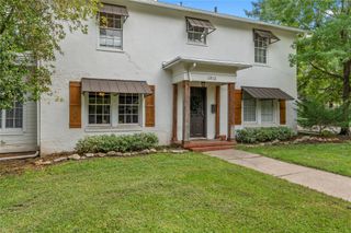 2912 Fort Avenue, Waco, TX 76707