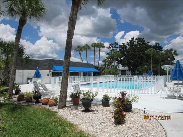 304 47TH AVENUE DRIVE W 307, Bradenton, FL 34207