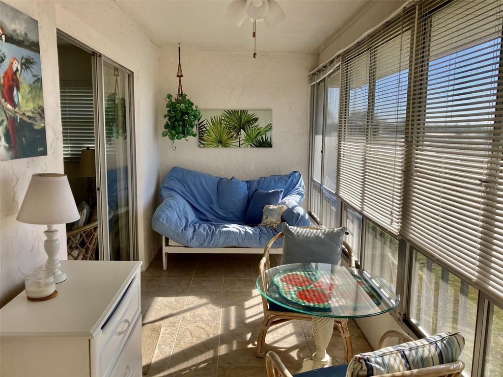 Image 14 of property listing at 304 47TH AVENUE DRIVE W 307, Bradenton, FL 34207