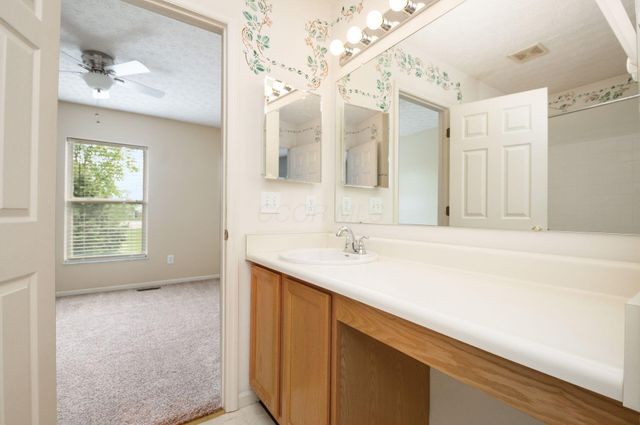 1032 Portlock Drive, Columbus, OH 43228