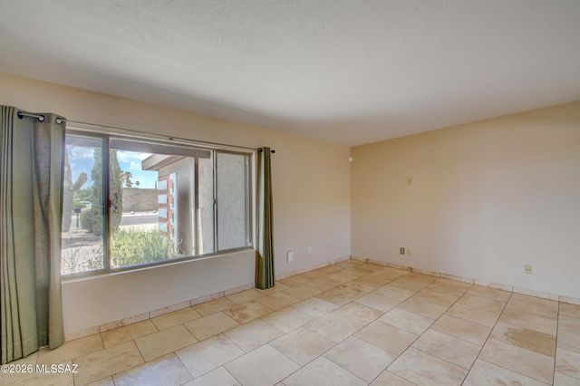 2914 W Wyoming Street, Tucson, AZ 85746