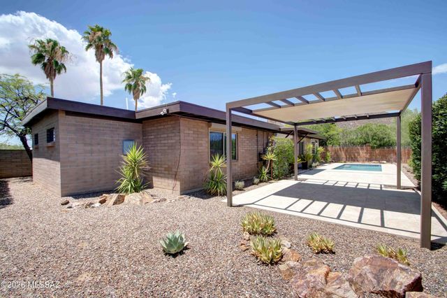 2914 W Wyoming Street, Tucson, AZ 85746