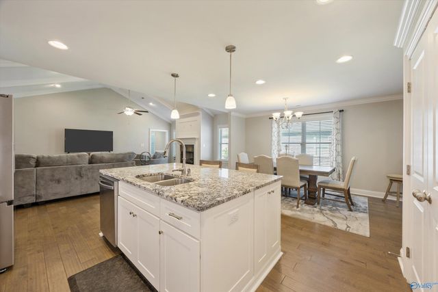 23749 Glover Road, Athens, AL 35613