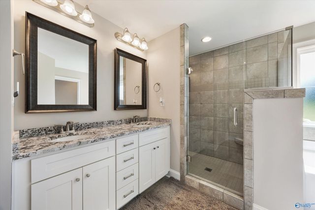 23749 Glover Road, Athens, AL 35613