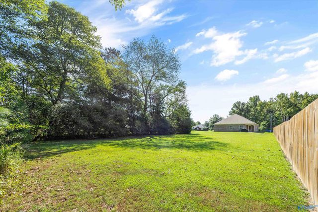 23749 Glover Road, Athens, AL 35613