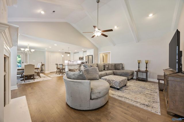 23749 Glover Road, Athens, AL 35613