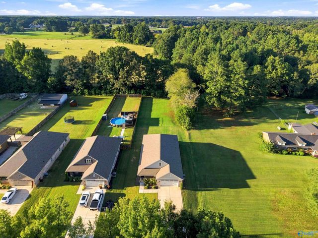 23749 Glover Road, Athens, AL 35613