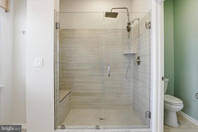 889 BARKSDALE DR, Charles Town, WV 25414