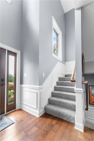 4020 Castor Ln, Jefferson Hills, PA 15332