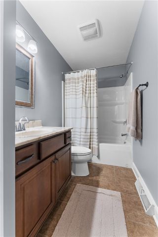 4020 Castor Ln, Jefferson Hills, PA 15332