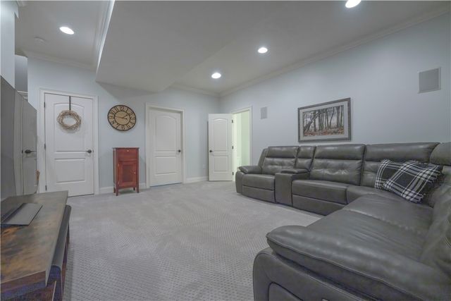 4020 Castor Ln, Jefferson Hills, PA 15332