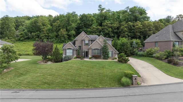 4020 Castor Ln, Jefferson Hills, PA 15332