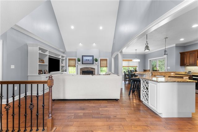 4020 Castor Ln, Jefferson Hills, PA 15332