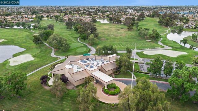 5666 Oakmont Ct, Discovery Bay, CA 94505