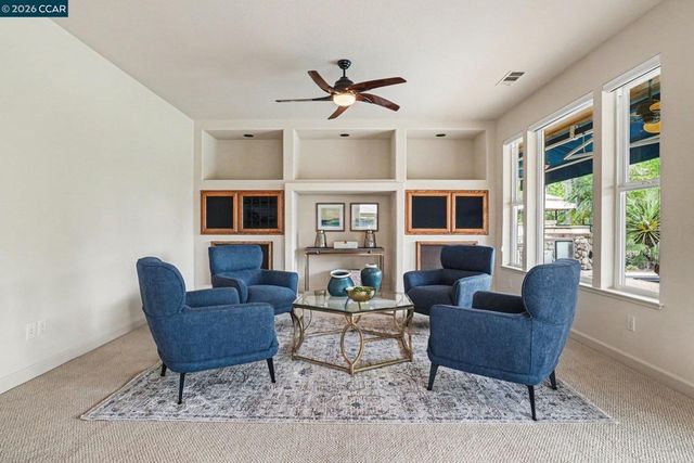 5666 Oakmont Ct, Discovery Bay, CA 94505