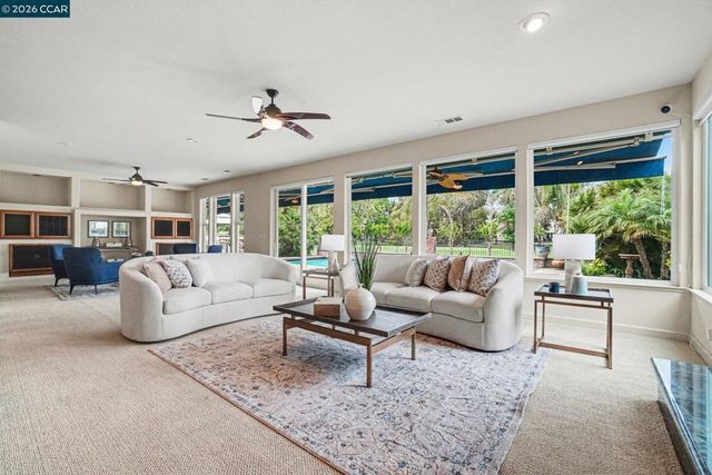 5666 Oakmont Ct, Discovery Bay, CA 94505