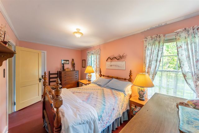 8425 Parshallville Road, Fenton, MI 48430
