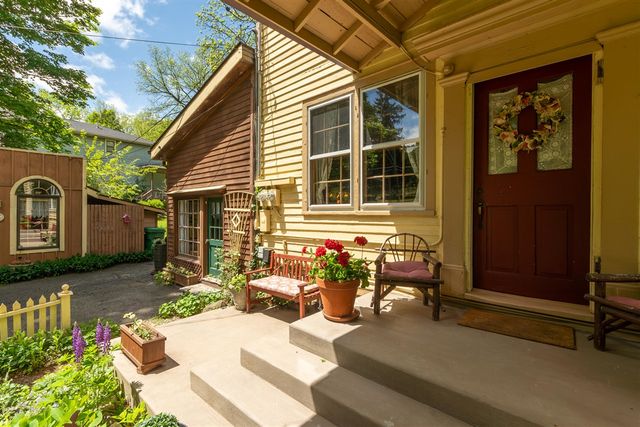8425 Parshallville Road, Fenton, MI 48430