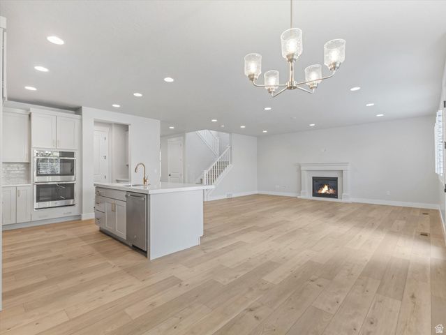 2007 E WALKER MEADOWS CIR, Holladay, UT 84117
