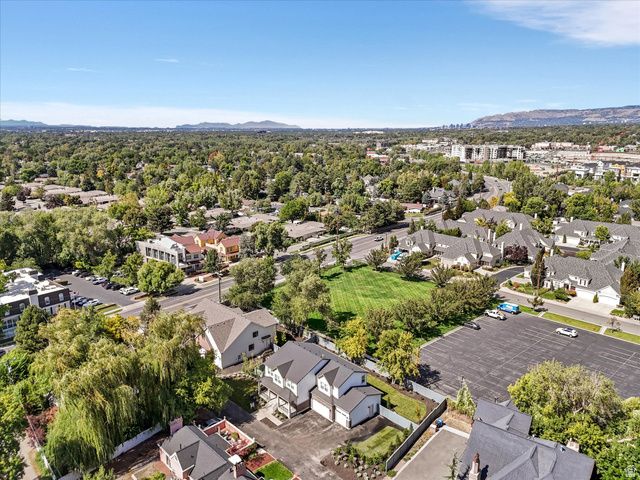 2007 E WALKER MEADOWS CIR, Holladay, UT 84117