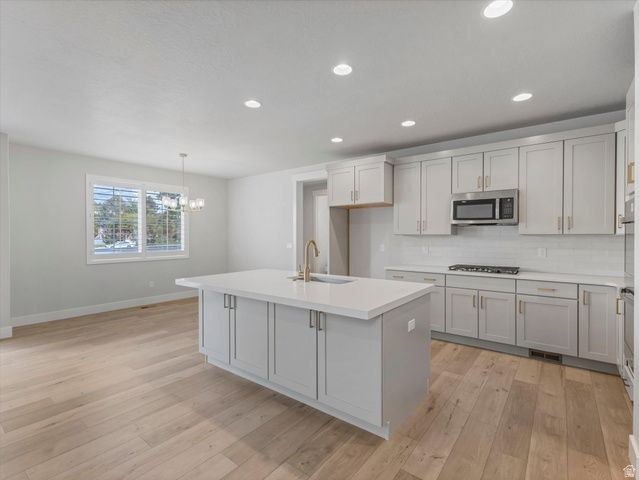 2007 E WALKER MEADOWS CIR, Holladay, UT 84117