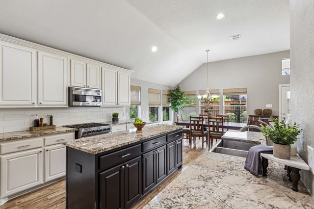 1916 Annabel Avenue, Flower Mound, TX 75028