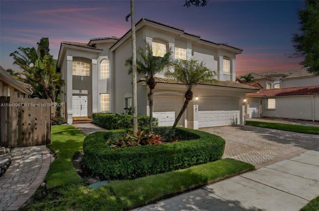 7301 NW 107th Pl, Doral, FL 33178