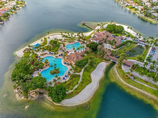 7301 NW 107th Pl, Doral, FL 33178