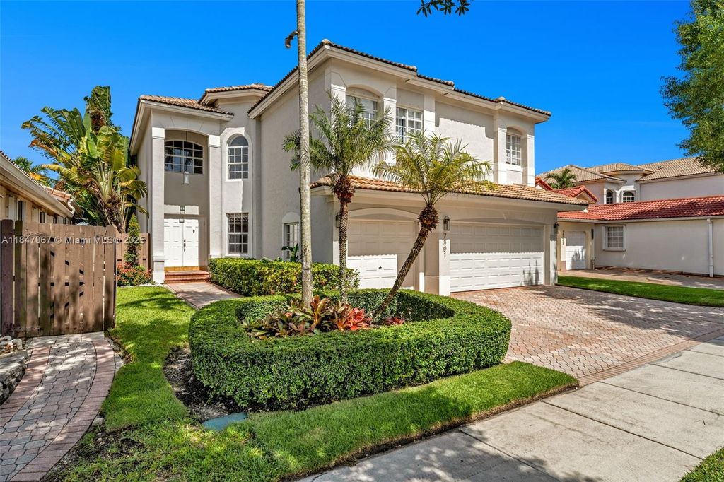 7301 NW 107th Pl, Doral, FL 33178
