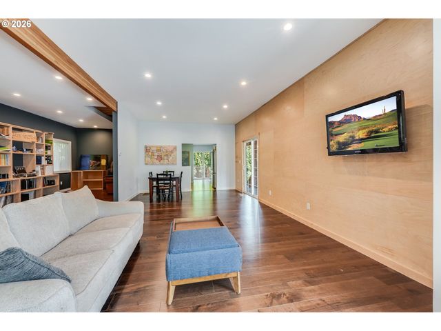 3712 Se 8TH Ave, Portland, OR 97202