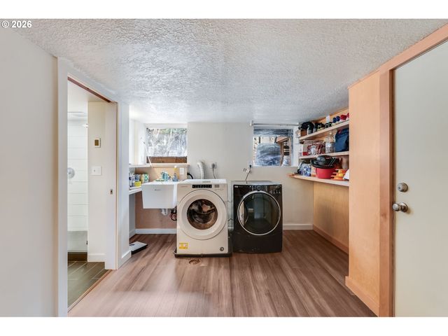 3712 Se 8TH Ave, Portland, OR 97202