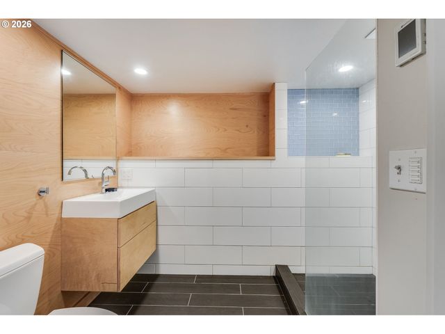 3712 Se 8TH Ave, Portland, OR 97202