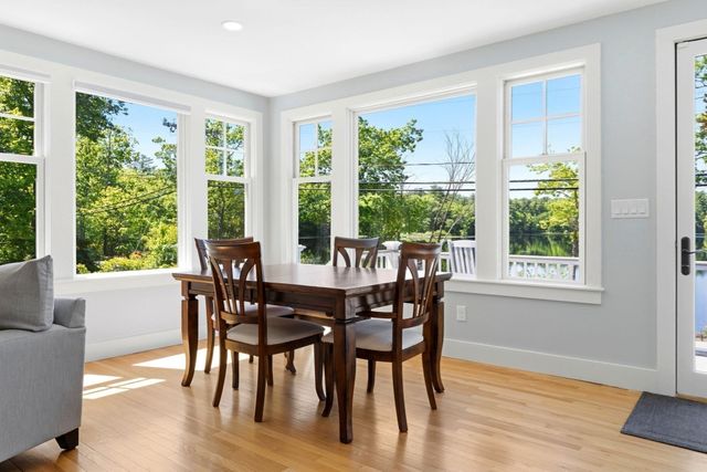 35 Keyes Rd, Westford, MA 01886