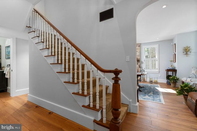 2996 N SUGAN RD, Solebury, PA 18963